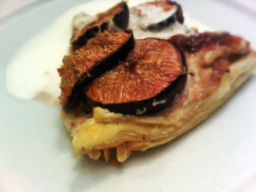 Fresh fig and ricotta tart