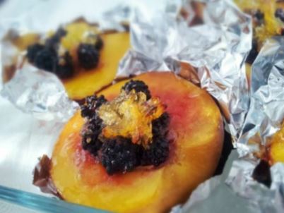 grilled berry peaches