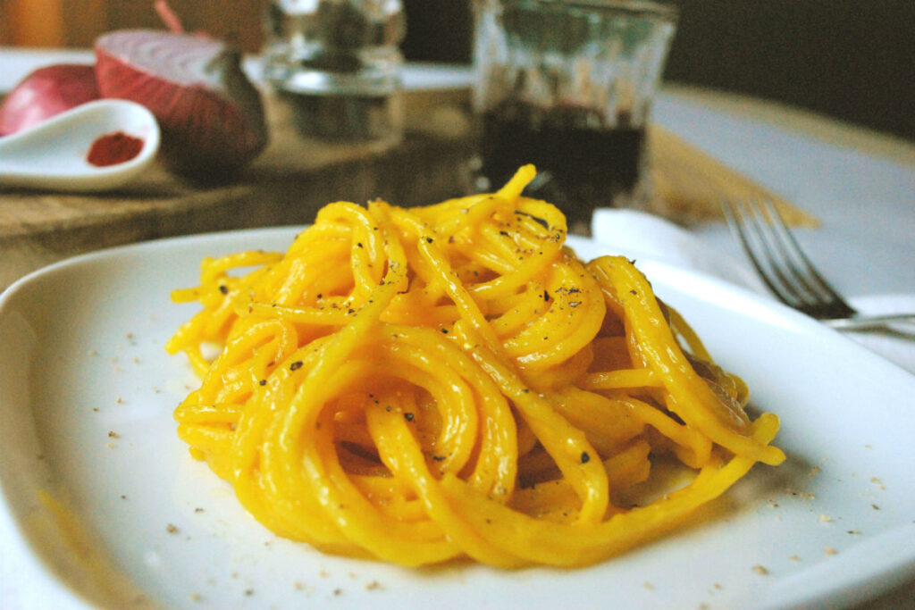 spaghetti with saffron