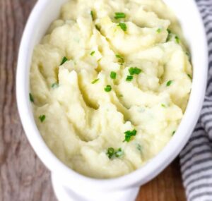 mashed potatoes and cauliflower